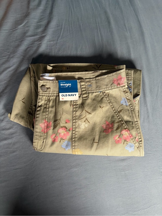 Old Navy Denim - Old Navy Women's Straight Floral Jeans - Olive with Flowers